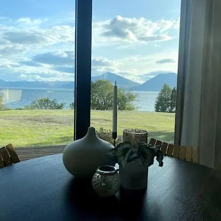Apartment Med Nydelig Utsikt Tromso